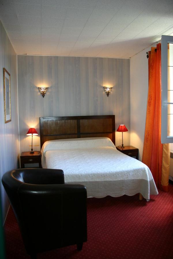 Le Ponant Hotell Pradelles Exteriör bild
