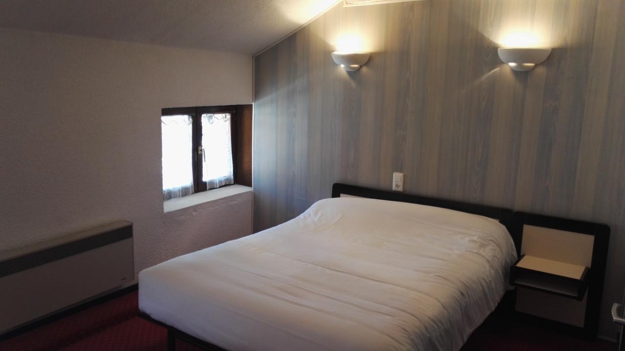 Le Ponant Hotell Pradelles Exteriör bild